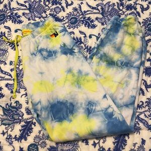 aviator nation size M